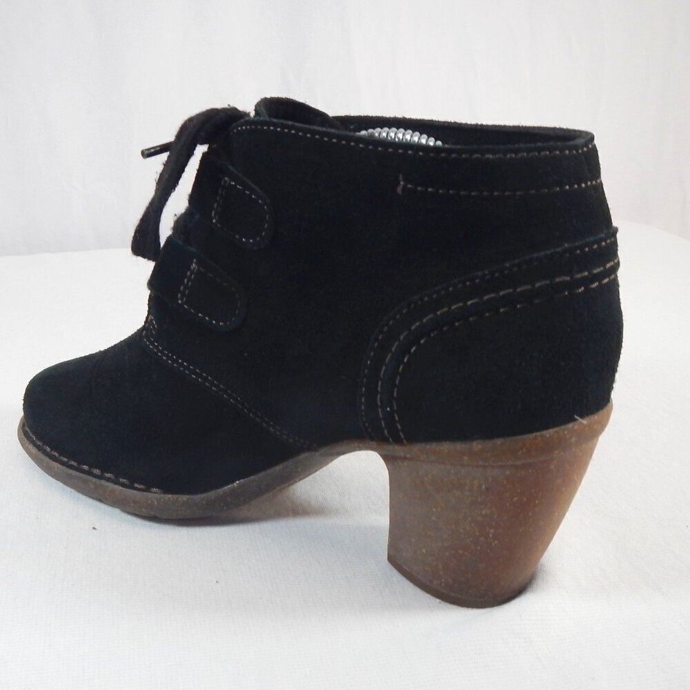 Clarks Artisan Carleta Lyon Black Suede Leather Lace Bootie with 3" Heel Size 7 - Picture 3 of 12